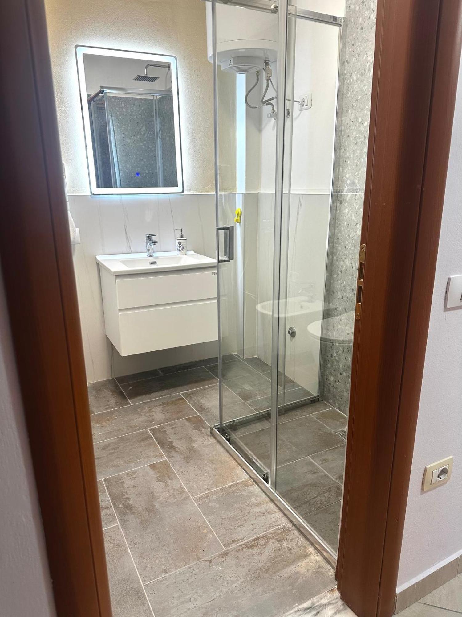 Elios Premium Apartment Royal Durrës Esterno foto